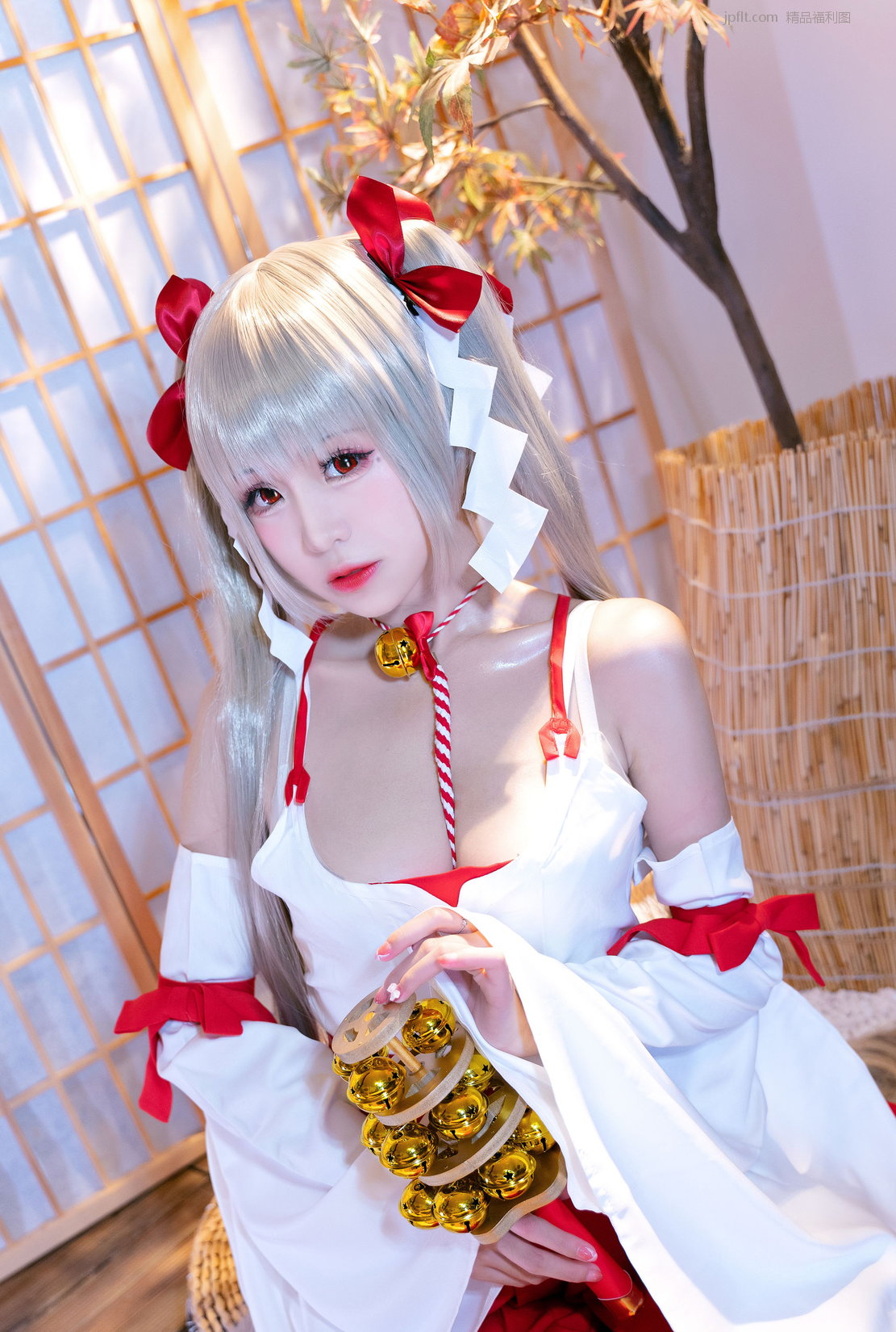 ħ/48P  mikoww ɳӾװԲ [Coser] 1ҳ 