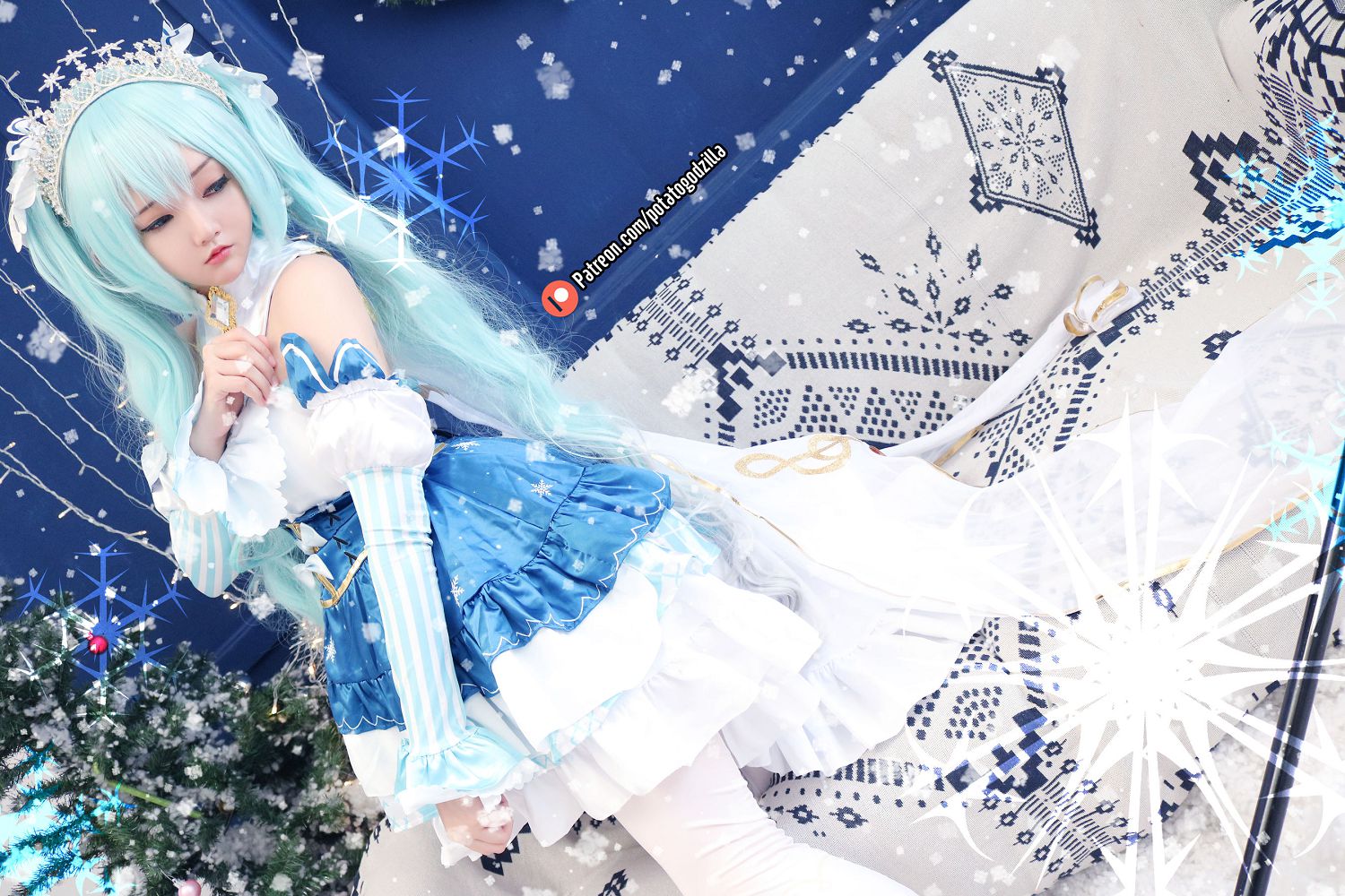 CoserСPotato Godzilla - Snow Miku